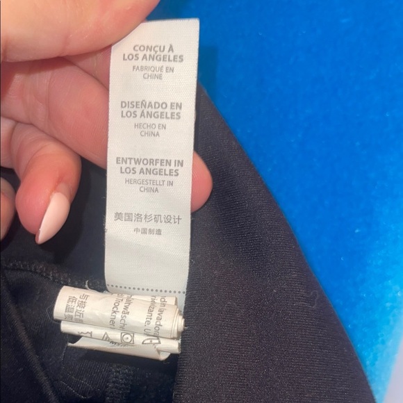 Balance Collection Black Crossover Leggings - Picture 5 of 5